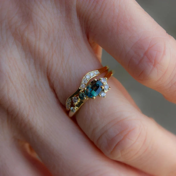 Curved Flow Band with White Diamonds