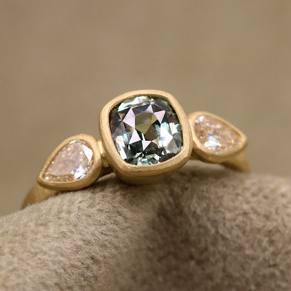 Enchantment Colour Change Sapphire Treasury Ring