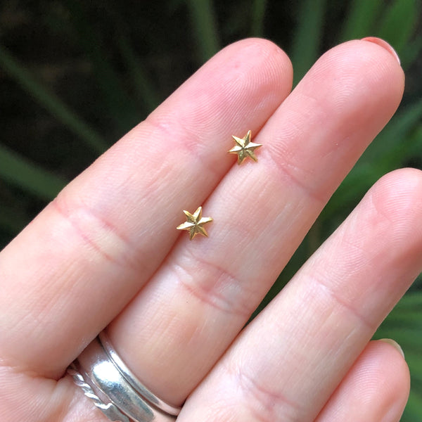9ct Micro Star Studs
