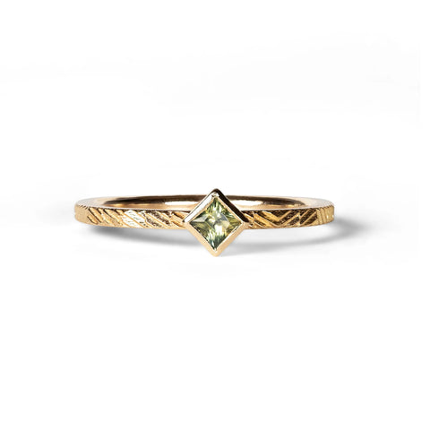 Green Sapphire Contour Ring