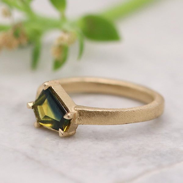 Freeform Bicolour Sapphire Ring