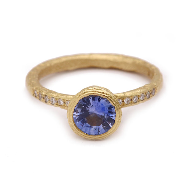 Cornflower Blue Sapphire And Diamond Etched Ring