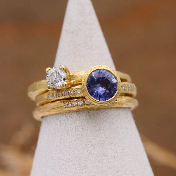 Cornflower Blue Sapphire And Diamond Etched Ring