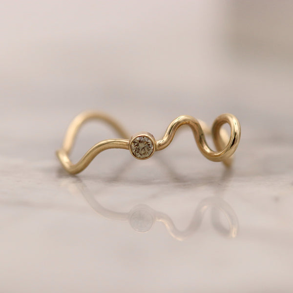 Golden Tendril Diamond Ring