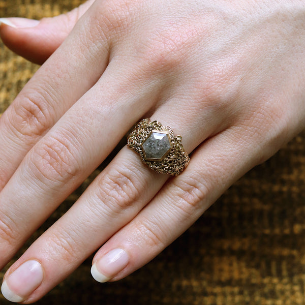 Large Molten Chain Ring With Grey Hex Diamond