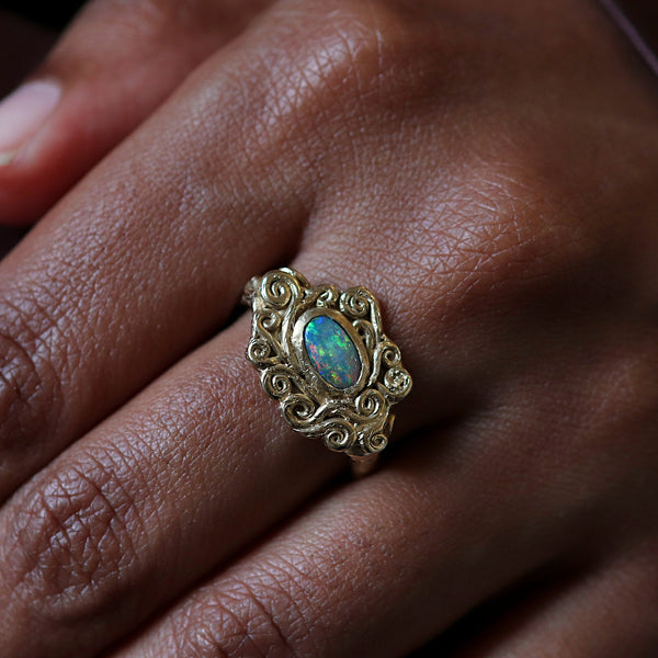 Lightning Ridge Opal Swirling Ring