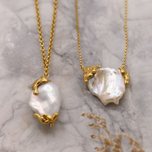 Large Dripping Golden Pearl Necklace