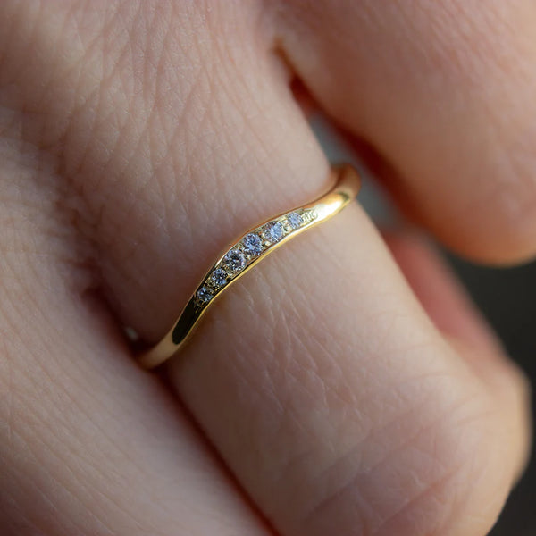 Curved Arc Band with White Diamonds