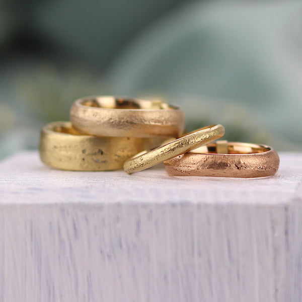 18ct Yellow Gold 3mm Comfort Sandcast Wedding Ring