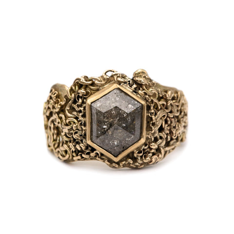 Large Molten Chain Ring With Grey Hex Diamond