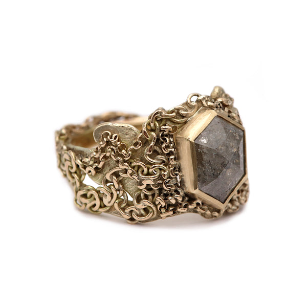 Large Molten Chain Ring With Grey Hex Diamond