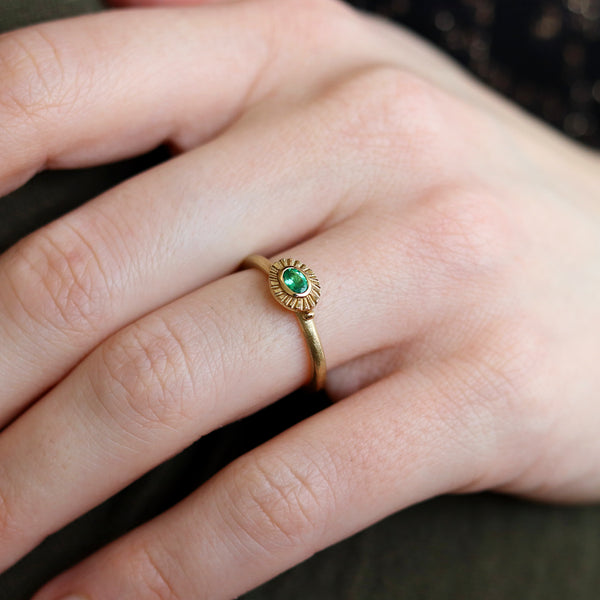 Oval Emerald Sun Ray Ring