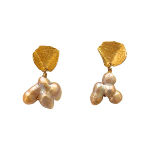 Bronze Sedge Earrings with Clustered Pink Pearls