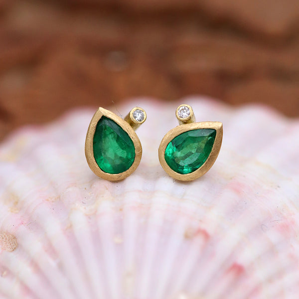 Pear Emerald & White Diamond Earrings