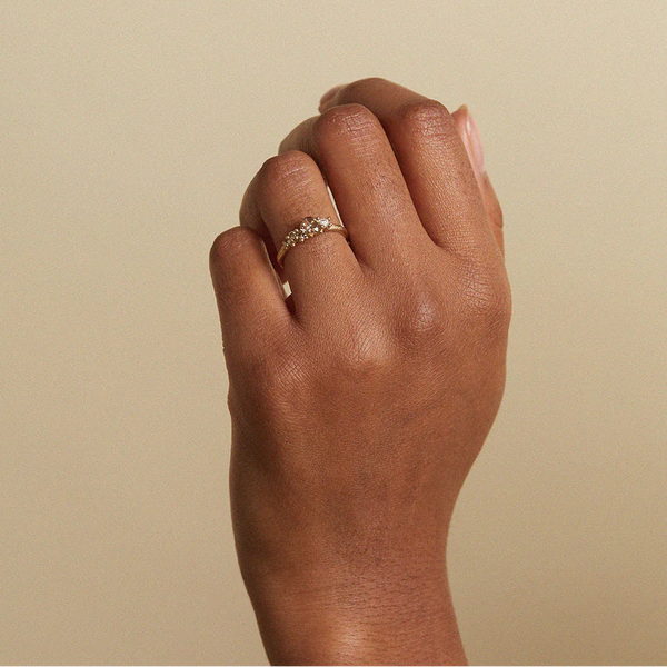 Mixed Diamond Asymmetric Ring With Granules