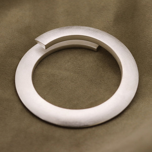 Silver Edge Loop Bangle