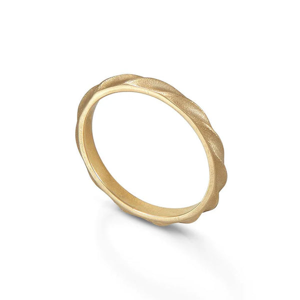 Chauri Twisted 9ct Gold Wedding Band
