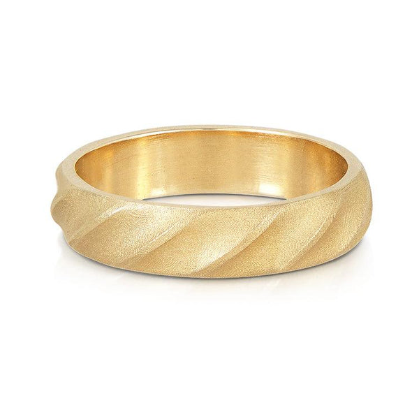 Chauri Twisted 9ct Gold Wide Wedding Band