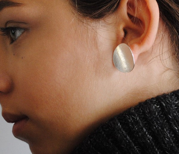 Honesty Studs Grand